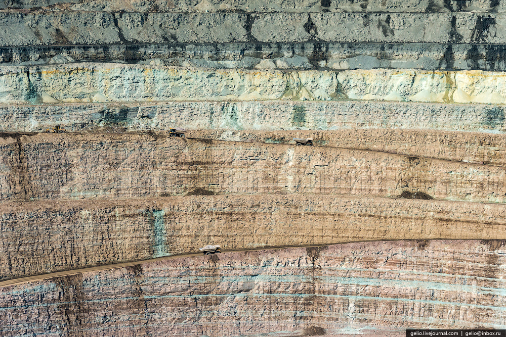 見るだけでクラっとする直径1.2kmの大穴、ロシア・ミール鉱山（※写真あり） Hinemosu