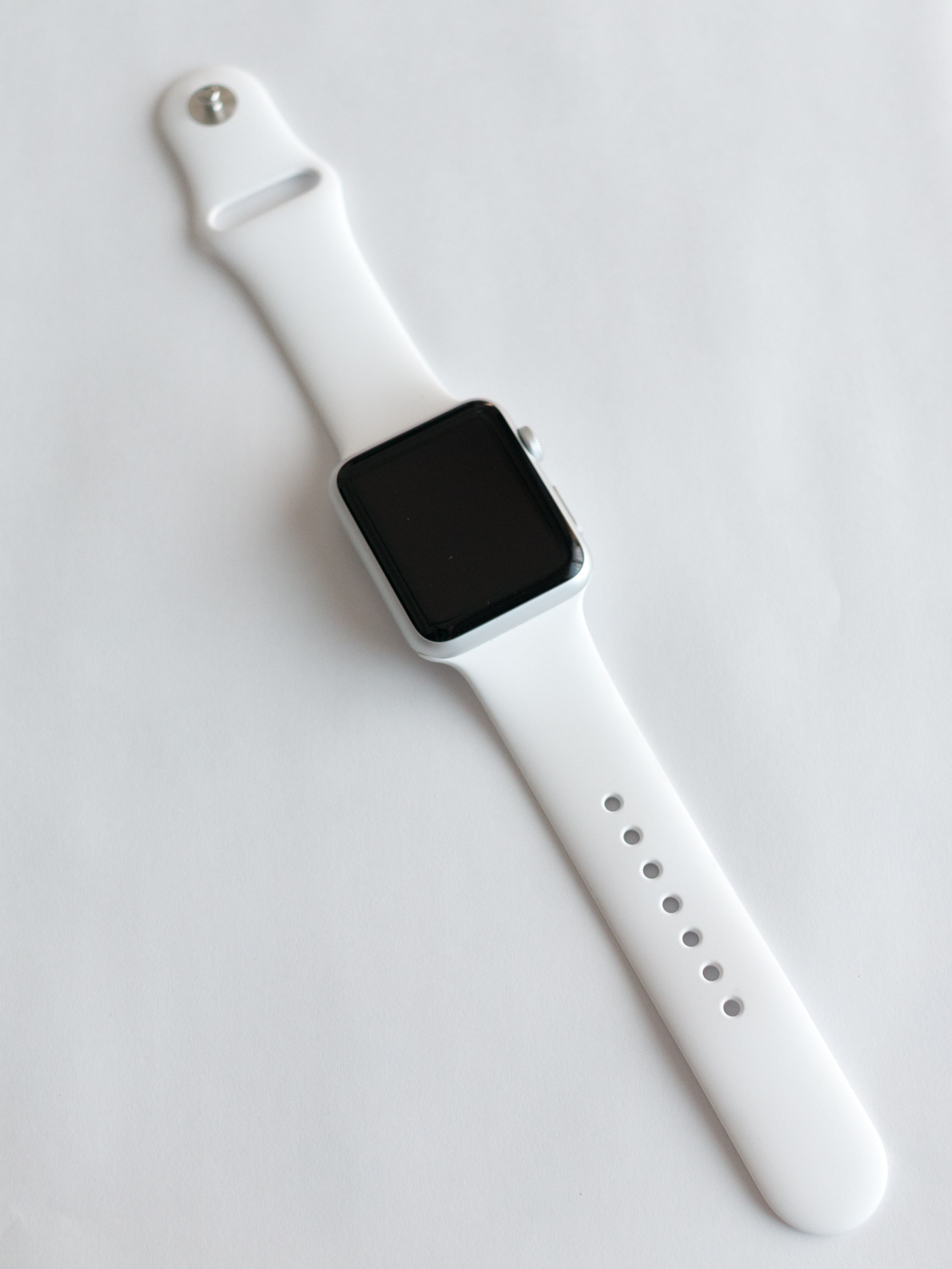 大きめ写真で見る、Apple Watch Sports 42mm ホワイトスポーツバンド – Hinemosu