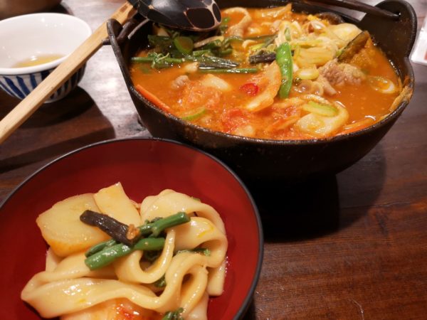 小作 竜王玉川店の辛持つほうとう