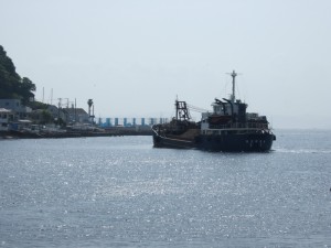 港と船