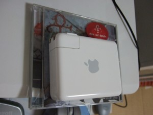 AirMac Express 外観