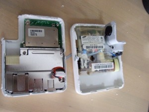 AirMac Express 分解後の写真
